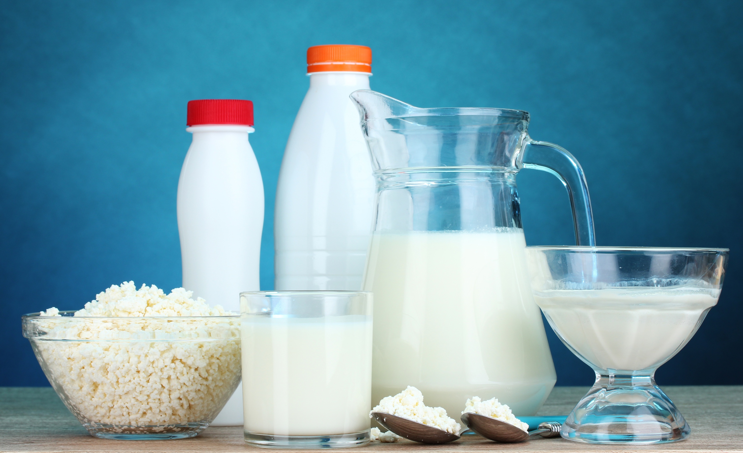Молочные продукты из цельного молока